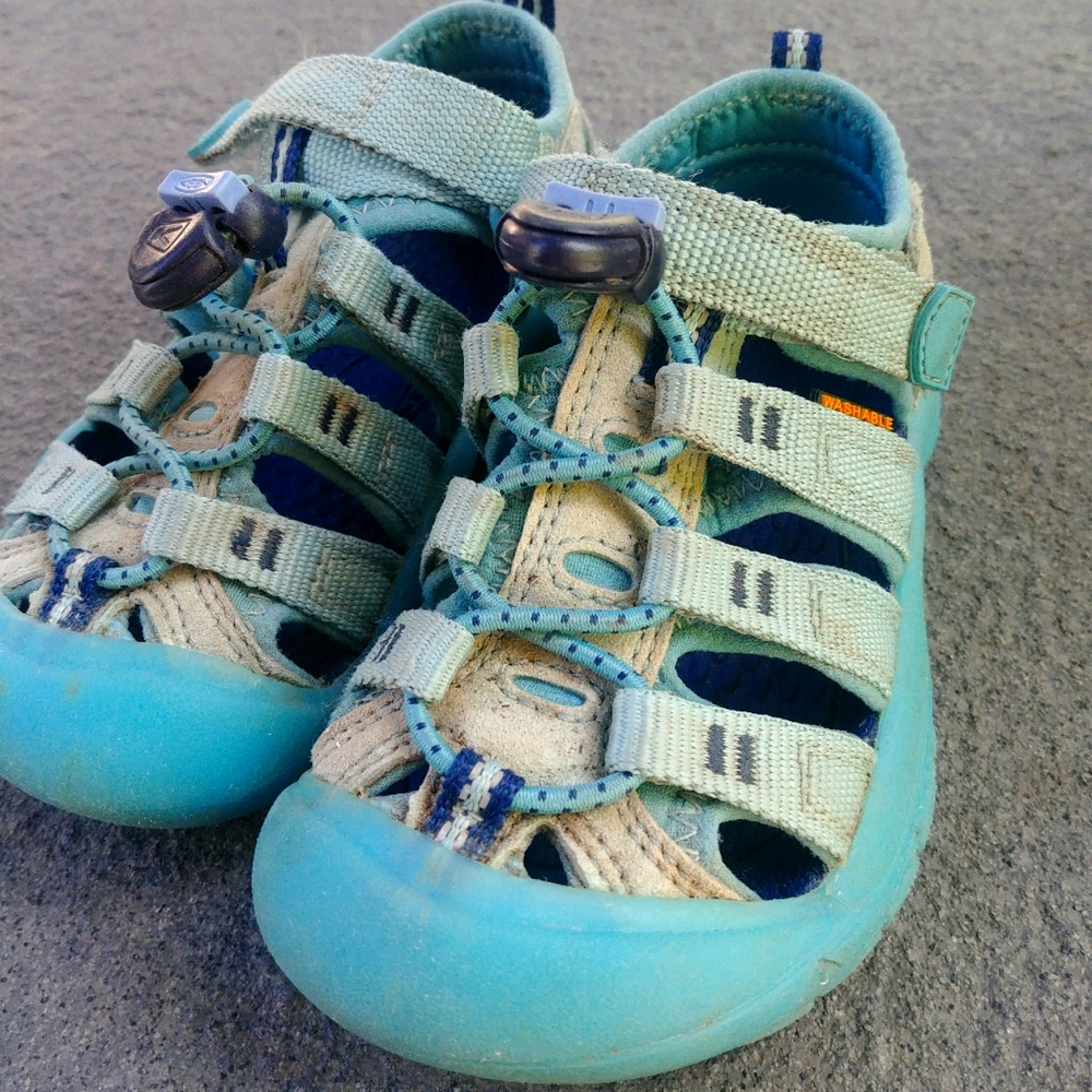 Keen hiking sandals